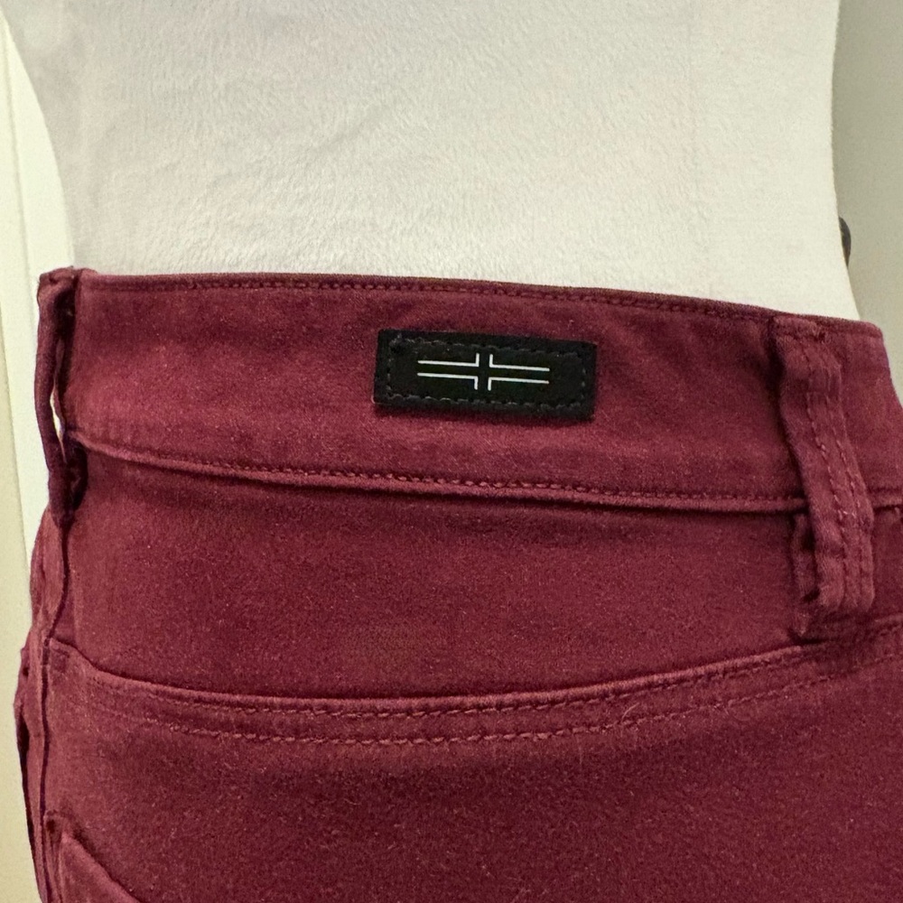 Liverpool Los Angeles, Deep Burgundy ‘Forever Fit’ Pencil Skirt, Size 4 - Picture 3 of 11